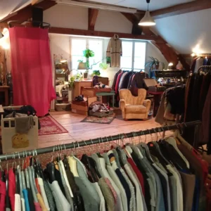 FRIPERIE/COUTURE à l'ENTREPOT - Upcycling et customisation le samedi 25/05 de 10h30 à 12h30